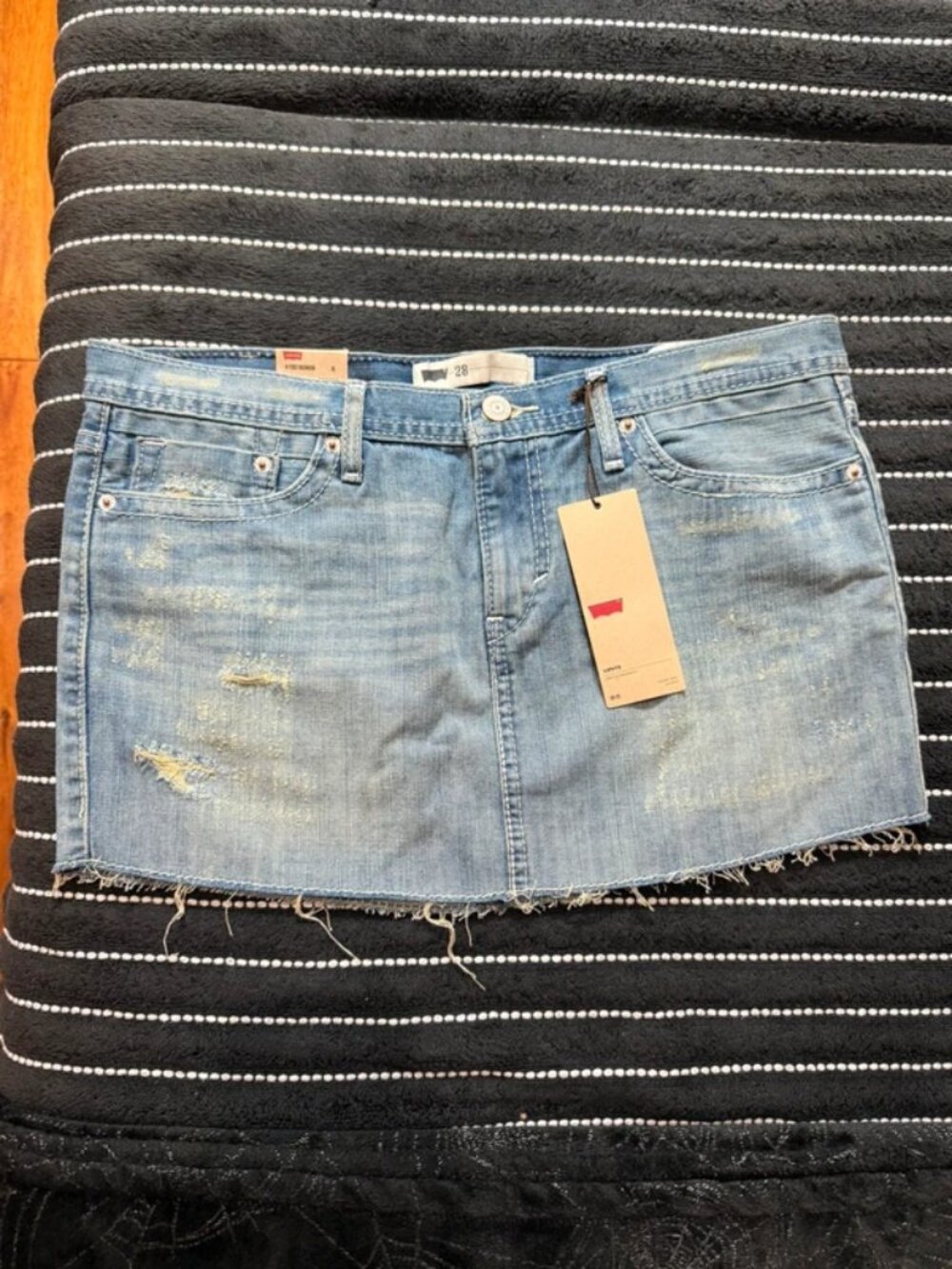 Levi mini skirt